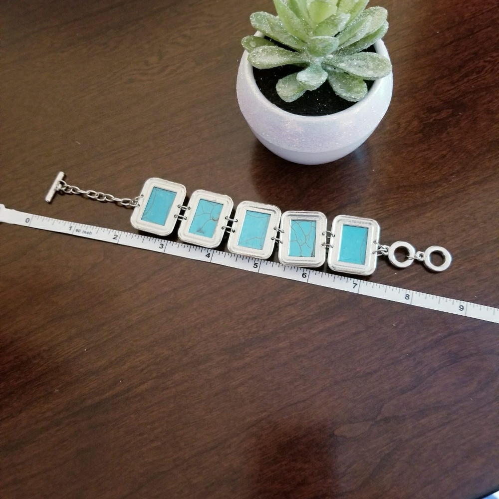 Turquoise statement bracelet - Picture 4 of 6